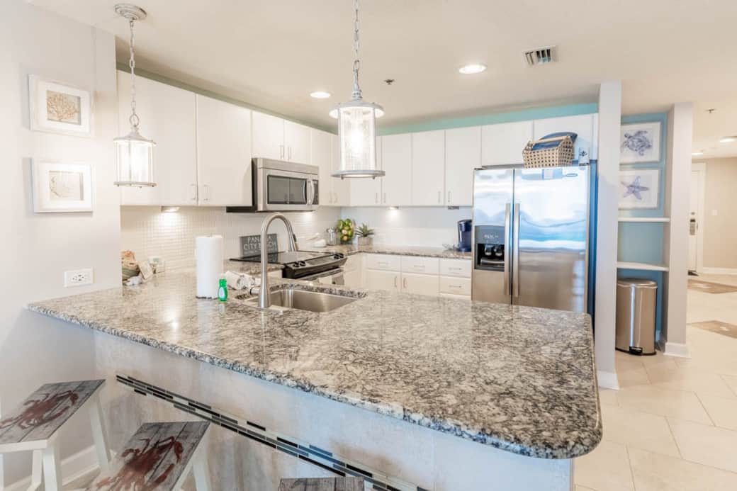 Fully equipped kitchen